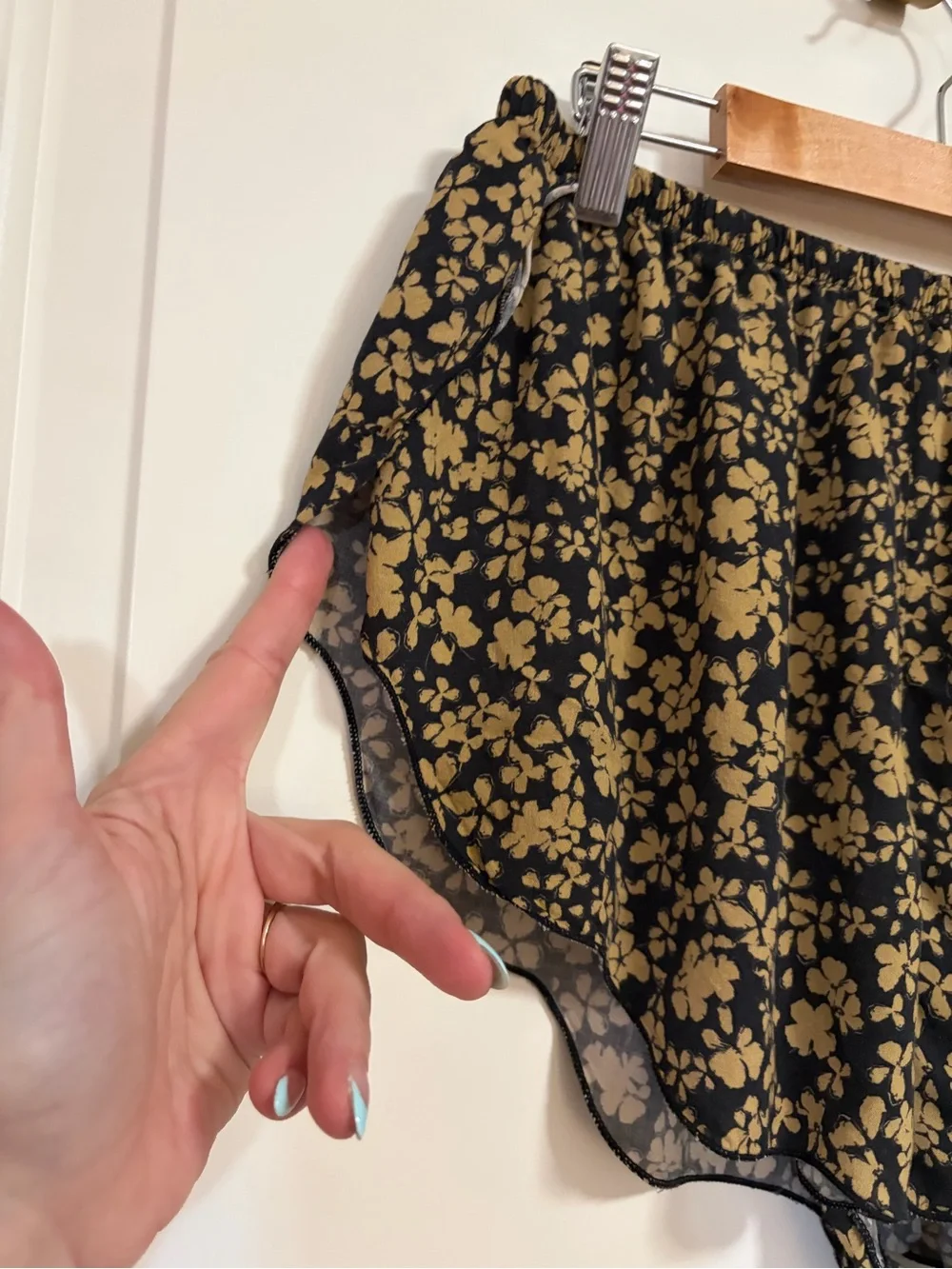 2-piece Set🌼🖤Sexy & Cool Floral High-Waist High Cut Hip Sleep Shorts & Bra🖤🌼_7